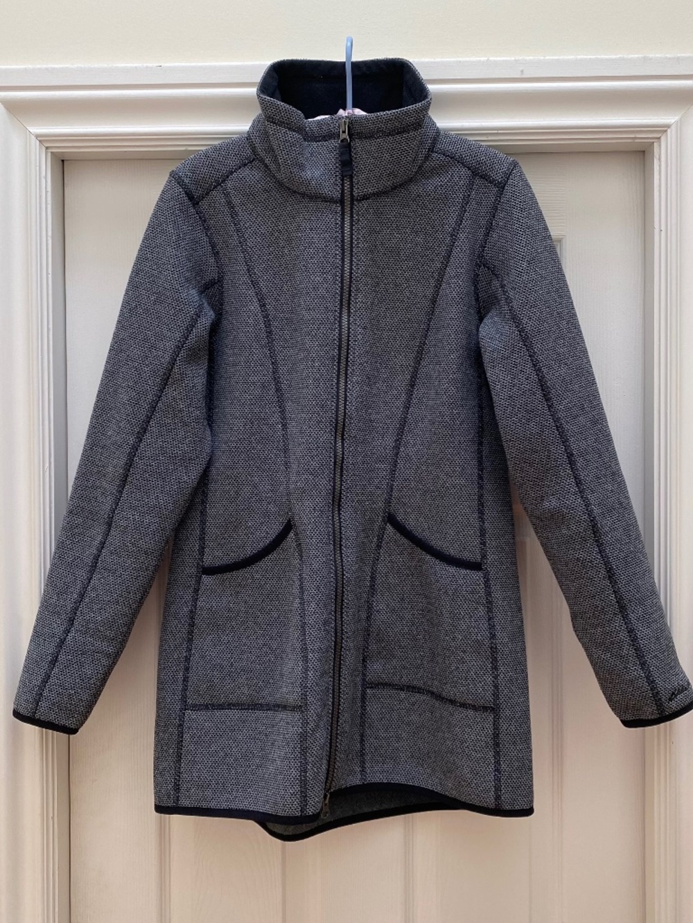 Eddie Bauer fleece sweater/jacket EUC